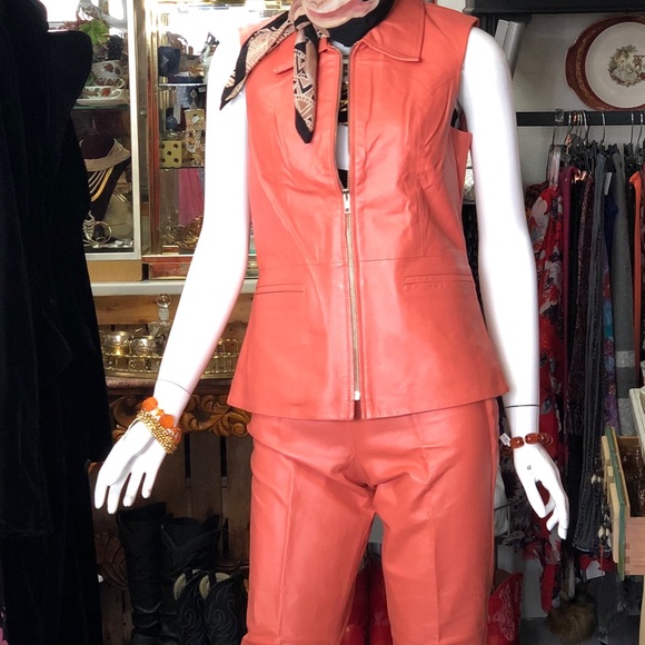 Vintage Leather Metrostyle 2pc Suit size 6 - Picture 8 of 8